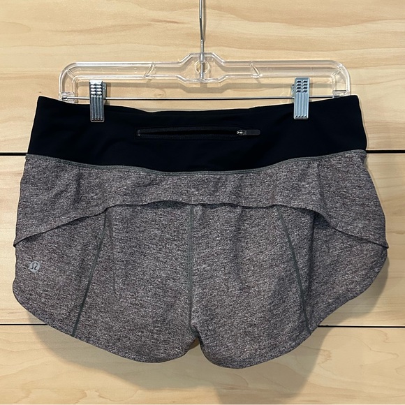 Lululemon Speed Up Low-Rise Lined Short 2.5” Heather Lux Multi Black, Size 6 - Picture 4 of 6
